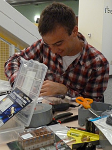 Graduate student Kevin Lance at a Tekla Labs equipment-building session. LINA NILSSON PHOTO