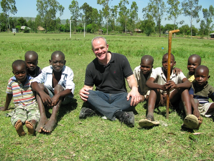Jay Keasling with Kenyan children