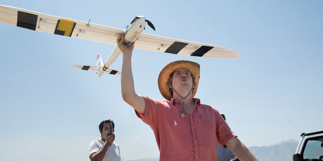 Launching an autonomous glider guided by artificial intelligence in the Nevada desert