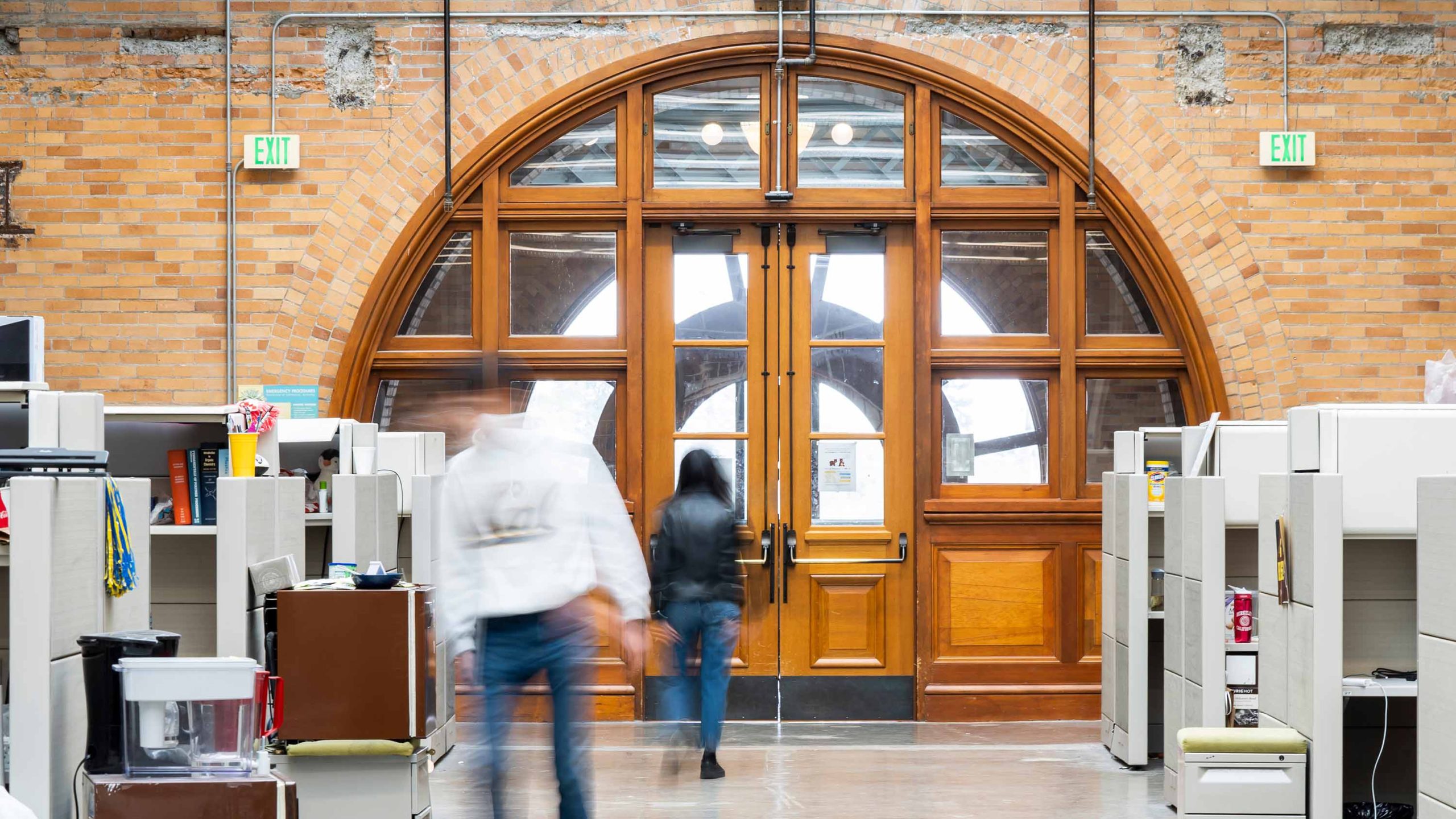 Expanded "grad bay" in room 330 of Hearst Memorial Mining Building