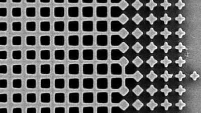 Magnified view of the fishnet pattern on the metalens.