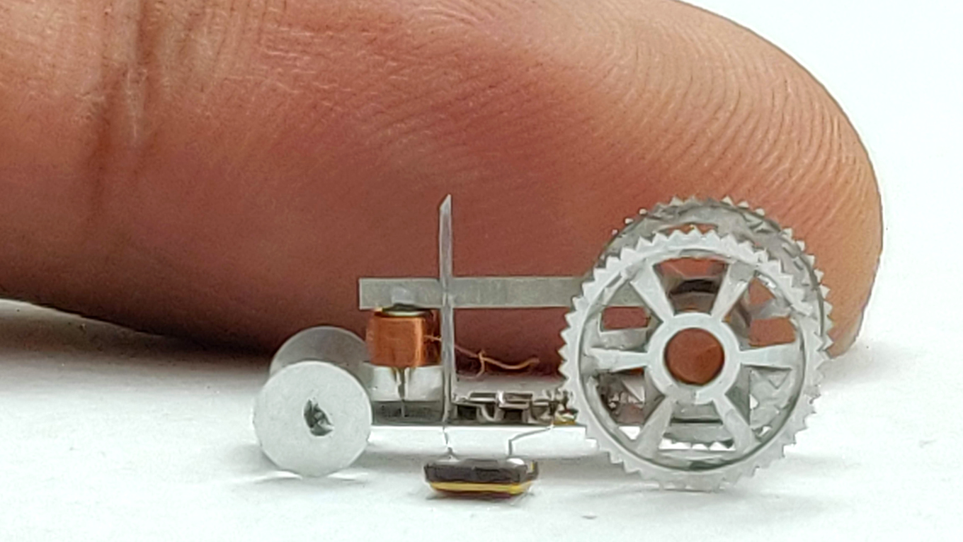 Rollet, a rolling microbot