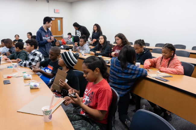UC Berkeley's BEAM student organizations leads students through a hands-on STEM activity