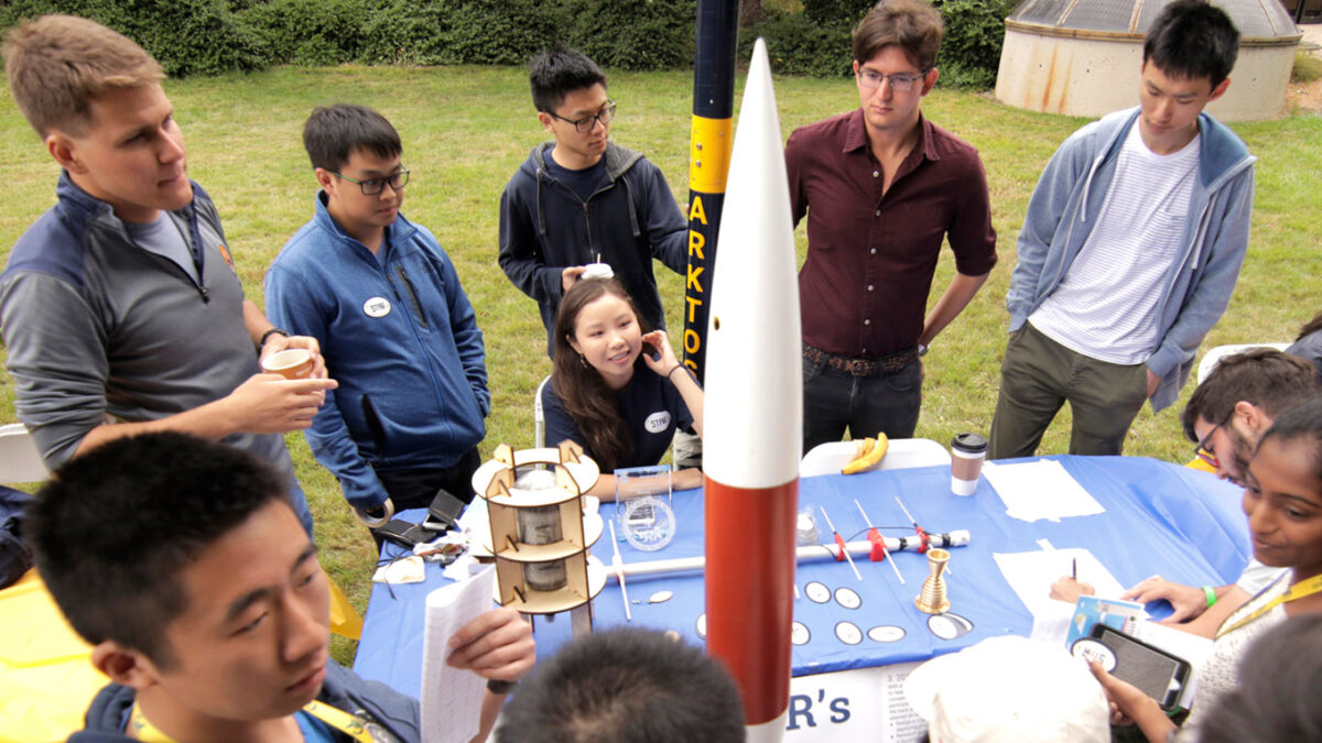 Members of STAR, UC Berkeley's Space Technologies and Rocketry Team, recruit new members during Golden Bear Orientation in 2018.