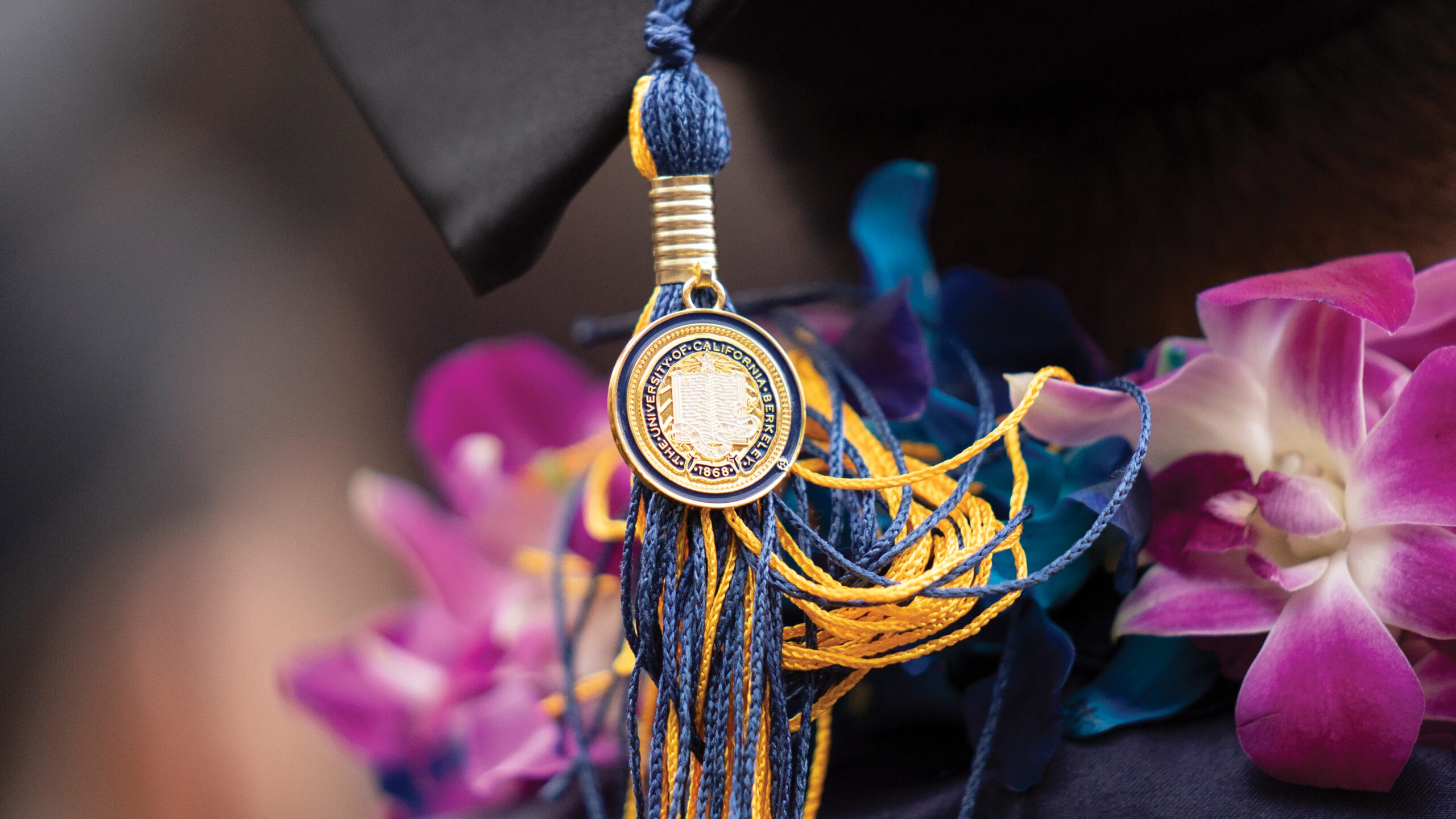 Detail of UC Berkeley seal on a tassel during the College of Engineering commencement